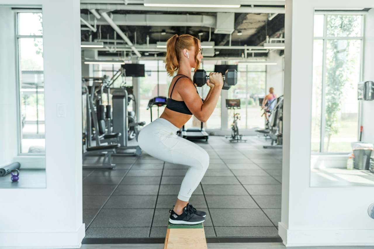 筋トレを毎日やるのは逆効果？効果的な方法とメニューの組み方を解説